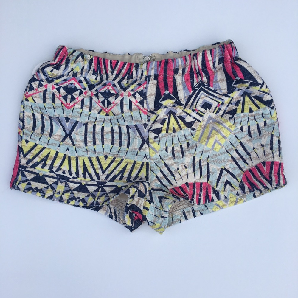 KARLIE BOUTIQUE WOVEN TEXTURED SHORTS
